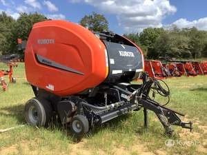 Empacadora de heno redonda Kubota BV5160 SC14NET bastante usada - Product Image 2