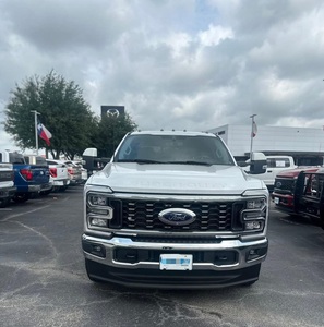 Ford F-350 Super Duty 2023, sièges en cuir propres, toit ouvrant panoramique, conduite à gauche - Product Image 1