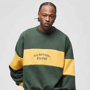 เสื้อสเวตเตอร์คอลูกเรือของผู้ชายผ้าฟลีซบุ450กรัมจาก2026 - Product Image 2