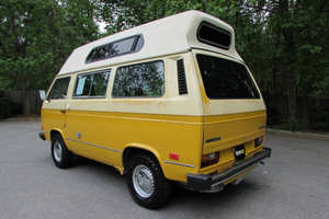 Volkswagen Vanagon L LHD de 1982, Usado en Buen Estado - Product Image 3