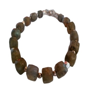 92.5 argent Sterling naturel Labradorite Cube forme facettes pierres précieuses perles à la main belle manchette Bracelet en gros - Product Image 1