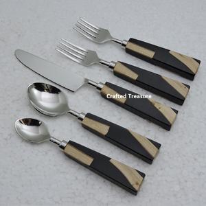 ชุดมีดทำจากเรซินด้ามจับทำจากสเตนเลสสตีลเงินคุณภาพดีสำหรับงานแต่งงาน - Product Image 5