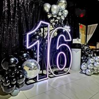 Numéro néon avec cadre noir de 90 cm/3 pieds |   Lumière LED autoportante pour la décoration d'événements modernes