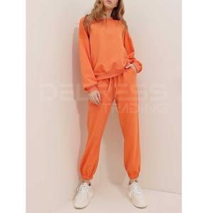 Los mejores conjuntos de Co-ords para damas 330 y 550 GSM Sudaderas de gran tamaño con conjunto de pantalones Chándales de mujer Premium de alta calidad - Product Image 5
