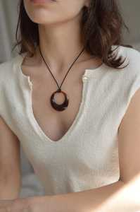 Collier en résine époxy glacée colorée, style ange moderne, modèles personnalisés, haute qualité, léger, durable, tendance - Product Image 5