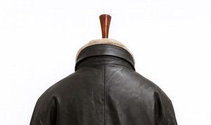 Abrigo de Invierno de Cuero Genuino para Mujer |   Chaqueta de Cuero con Cuello Camisero y Cierre de Cremallera |   Prendas de piel de oveja de primera calidad |   Tinte Liso - Product Image 3