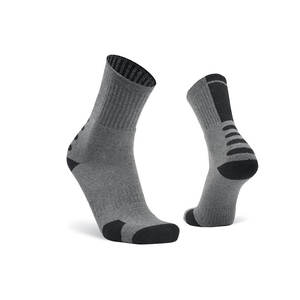 Hot New Custom Polyester Hommes Chaussettes De Sport Haute Qualité À Séchage Rapide Respirant En Plein Air Avec Logo Nouvelle Mode Hommes Chaussettes - Product Image 4
