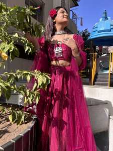 Lehenga Choli de Seda de Diseño Elegante con Trabajo de Lentejuelas Rosadas - Product Image 3