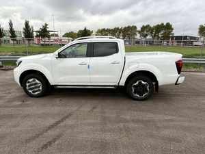 Camioneta Navarra Smart R21 Automática Usada de 2022, Sin Accidentes, 50001-75000 Millas, Asientos de Cuero, Techo Corredizo - Product Image 6
