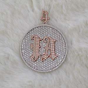 Corte redondo Ice Out VVS Moissanite Diamond Pendant Hip Hop Style Pendant Regalo de boda para hombres 925 Sterling Silver - Product Image 1