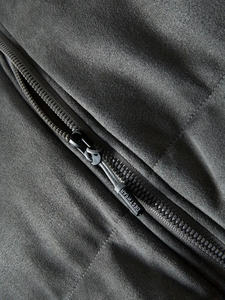 Nouveauté Veste matelassée d'hiver décontractée pour hommes de taille plus personnalisée en cuir chaud à bulles imperméables avec décoration en fourrure, vente en gros - Product Image 2