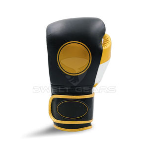 Gants de boxe professionnels personnalisés et confortables avec évacuation de l'humidité et sangle de poignet réglable en cuir pour l'entraînement au combat - Product Image 5