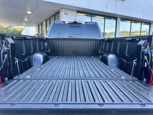 4WD แค็บคู่พร้อมล้อเหล็กบลูทูธที่นั่งผ้ารีโมทสตาร์ทรถ Toyota Tundra Sr 2025มือสองราคาไม่แพง - Product Image 6