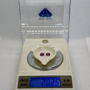 อัญมณีทรงวงรีสีชมพูแซฟไฟร์ได้รับความร้อนจากธรรมชาติคุณภาพสูงในการปรับขนาดเป็นคู่สำหรับการทำเครื่องประดับ - Product Image 5