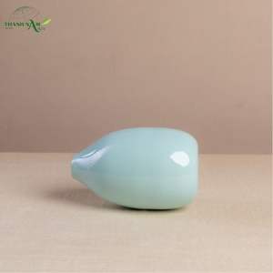 Vase de table en bambou Art Déco, forme en spirale, écologique et décoratif, couleur silencieuse - Product Image 3