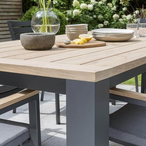 Juego de comedor para exteriores de 4 asientos con estructura de acero y atractivo moderno para muebles de exterior resistentes - Product Image 3