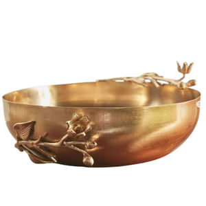 Plateaux de service à chocolat pour hôtels Bol à chocolat vintage Finition en acier inoxydable et métal martelé avec accent floral doré - Product Image 2