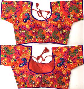 เสื้อเบลาส์ผ้าไหมหนักแบบทางการสำหรับฤดูร้อนขนาด38พร้อมงานด้ายและงานกระจกฟอยล์ - Product Image 5