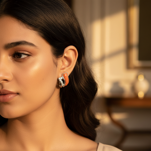 Boucles d'oreilles en argent pour femmes avec émail orange et cristaux de zircone cubique - Product Image 2