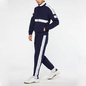 Nouveauté Survêtement d'hiver pour homme personnalisé en nylon uni coupe-vent léger respirant Service OEM - Product Image 1