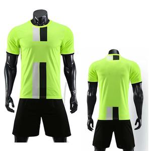 Camisetas de poliéster para sublimación Camiseta con cuello en V para hombres 180 Gsm Sublimación personalizada Cuello en V - Product Image 1