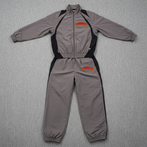 Chándales de nailon transpirables al por mayor, conjunto de 2 piezas, chándal Unisex de retazos cortavientos de verano, chándal para correr de dos tonos - Product Image 1