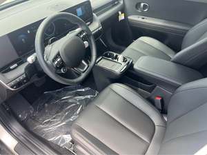 Hyundai Ioniq 5 SEL Sport 2025, Bien Cuidado y Limpio - Product Image 3