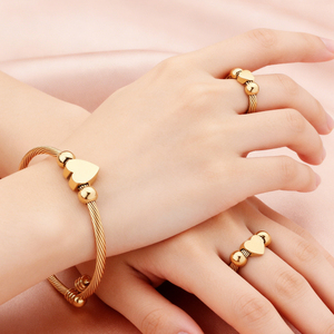 Conjunto de Pulsera y Anillo de Corazón en Acero Inoxidable con Baño de Oro Real de 18K, Estilo Cable, Resistente al Deslustre, para Mujer - Product Image 1