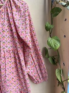 Maxi vestido de algodón con escote en V y mangas largas, estampado de bloques Bordados florales, Vestido largo de algodón indio, estilo informal - Product Image 4