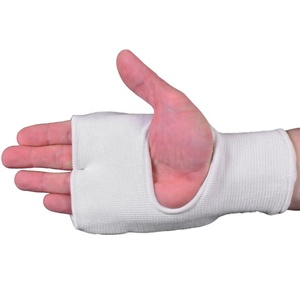 Mitaines de karaté élastiques personnalisées de haute qualité pour l'entraînement au karaté - Product Image 6