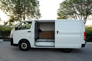 Nueva Toyota Hiace 2025, Furgoneta con Transmisión Automática Estándar, 100-199 HP - Product Image 5