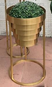 Juego de macetas de metal dorado de alta calidad para jardín, boda al aire libre y decoración del hogar, maceta de diseño elegante a precio mayorista - Product Image 5