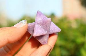 Hermosa lepidolita Merkaba estrella venta al por mayor herramienta de curación espiritual estilo Feng Shui piedra preciosa tallada artesanía de piedra semipreciosa - Product Image 4