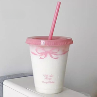 Tasse en PP de 470ml 700ml avec paille Couvercle en PP Tasse à thé à bulles réutilisable en plastique Logo personnalisé OEM ODM Vietnam Fabricant