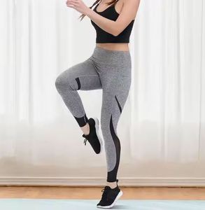 Leggings de yoga en coton de haute qualité pour femmes pantalon de course d'entraînement de gymnastique en maille sans couture personnalisable avec poches d'impression numérique - Product Image 3