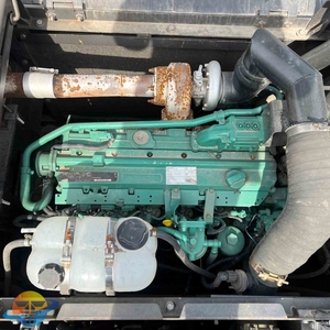 Vente flash : Excavatrice Volvo EC210 d'occasion, haute garantie, faible nombre d'heures de travail - Product Image 4