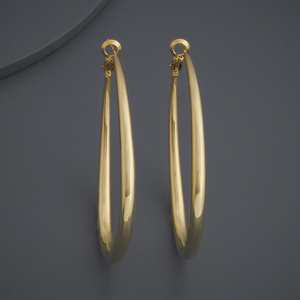 Boucles d'oreilles créoles tendance 184527 à clipser avec perle – Accessoire chic et élégant - Product Image 4