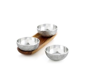 Lot de 3 bols de service en métal avec plateau en bois pour la maison, le dessus de table de l'hôtel, le chocolat et les dattes. - Product Image 1