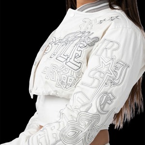 OEM personalizado Vintage College Baseball Letterman Varsity chaqueta para mujer invierno mangas de cuero algodón relleno diseño transpirable - Product Image 6