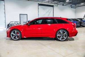 AWD 4.1-6L SUV de 8 velocidades con aspiración natural, 4 puertas, 2025 Audi RS 6 Avant, diésel usado, automático, techo solar panorámico, vista trasera de 360° - Product Image 4