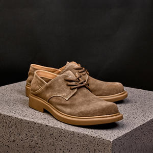 Chaussures décontractées légères avec semelle absorbant la transpiration et structure flexible, chaussures de tous les jours pour hommes, chaussures en cuir - Product Image 1