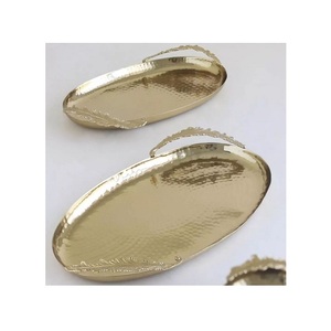 Bandeja de servir de mármol blanco con elegantes asas de metal dorado, bandeja de servir de calidad premium para accesorios de hotel. - Product Image 4