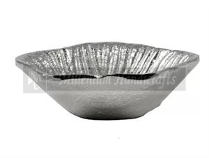 Bol de service en métal poli antique Millennium Handicrafts Bol décoratif résistant à la chaleur - Product Image 3