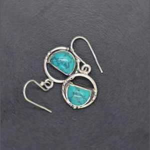 Pendientes colgantes de turquesa hechos a mano en joyería de estilo bohemio de Plata de Ley 925 - Product Image 2