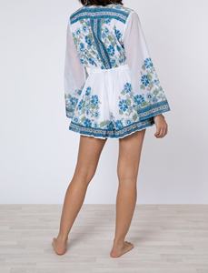 Traje de una pieza estilo bohemio 100% algodón con cuello en V, borde de rosas azul claro, manga acampanada, abotonado frontal, midi, ecológico y elástico. - Product Image 2
