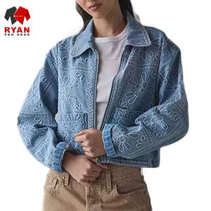 Veste en jean zippée pour femme de qualité supérieure, pour un usage décontracté et quotidien, avec un tissu doux au toucher et un design intemporel - Product Image 5