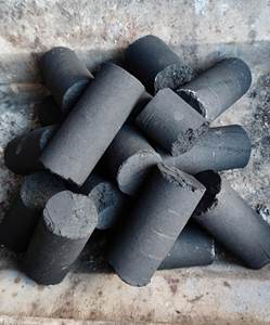 Charbon de coco en briquettes en gros du Vietnam - Product Image 3