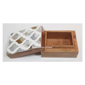 Boîte à bijoux en forme de rectangle de couleur blanche en nacre en bois à motif luxueux attrayant pour les cadeaux d'affaires - Product Image 1