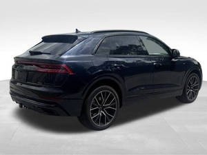 Certified Clean b2023 Au.di Q8 quattro Premium Plus 55 TFSI - Product Image 5