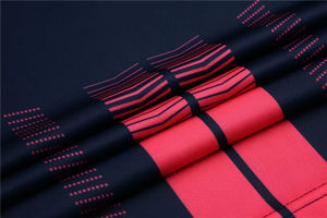 Uniformes de football vierges personnalisés par sublimation, meilleure vente à bas prix, maillot de football en tissu doux, uniformes de football au design personnalisé - Product Image 6